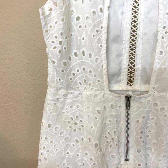 White lace romper - Picture 3 of 4